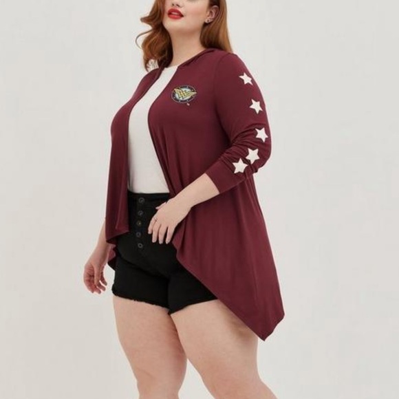 Torrid DC Comics Wonder Woman Drape Hooded Cardigan - Burgundy size 6X Plus - Picture 2 of 8